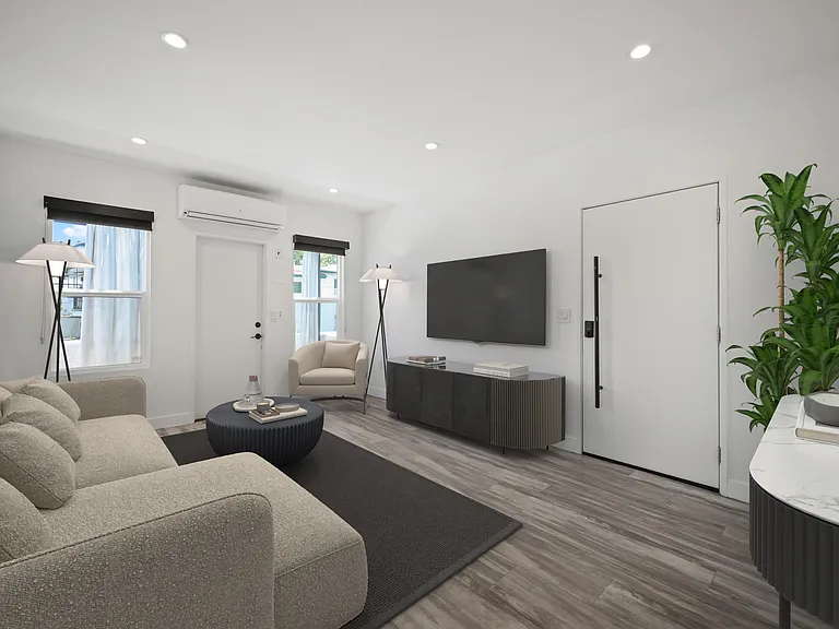 1023 Tremont St #D — Photo 6