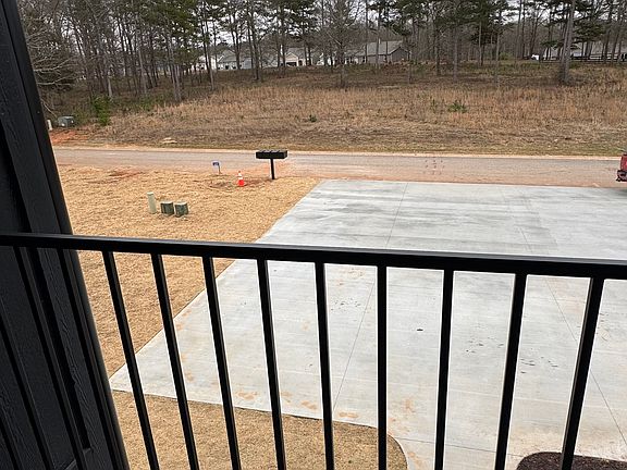 3rd image of 429 Bowers Estates Dr #B
