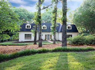 3320 Ravencliff Dr, Charlotte, NC 28226