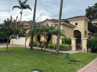 5855 NW 119th Dr, Coral Springs, FL 33076