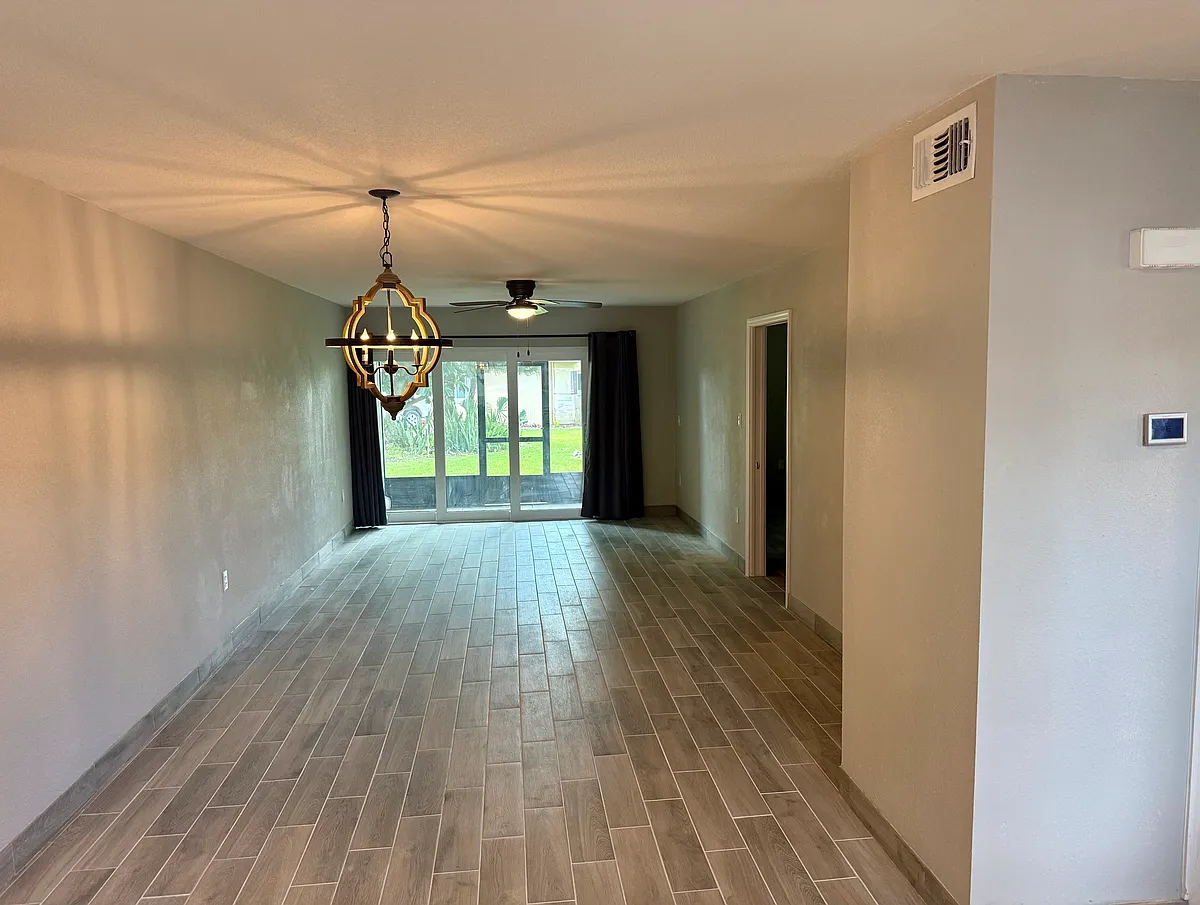 Building Photo - 1028 Apollo Beach Blvd #104