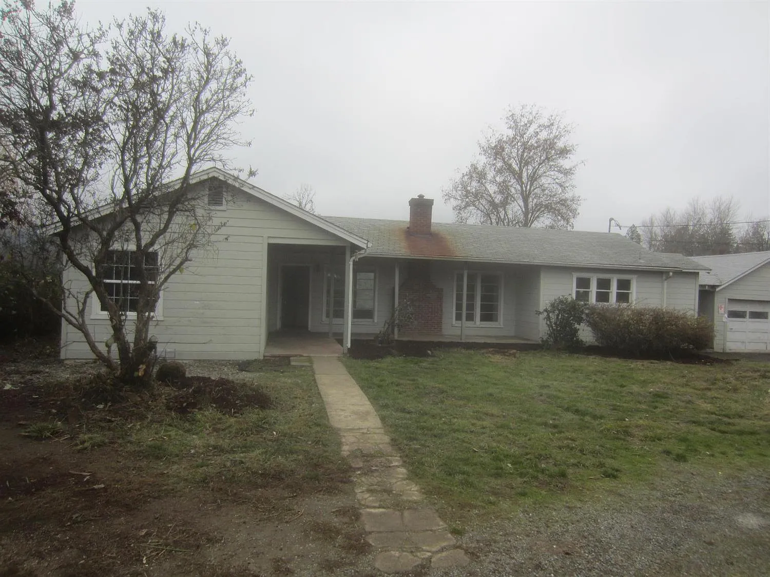 4751 Laurel Ave photo 1