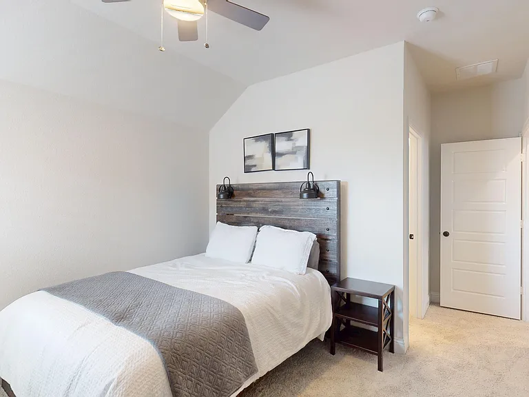 2912 Seattle Slew Dr — Photo 30