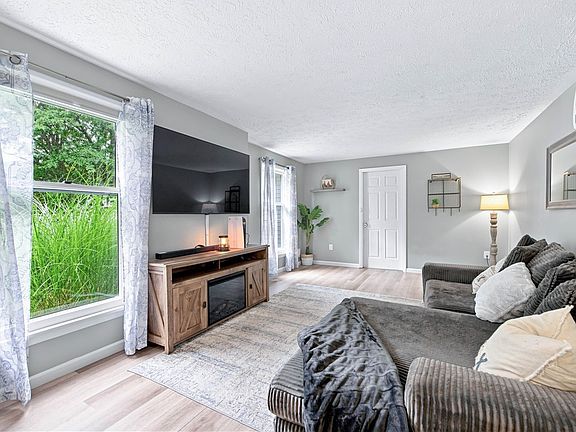 5th image of 235 Everwild Ln