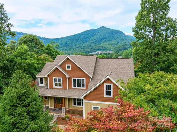 103 Village Pointe Ln, Asheville, NC 28803