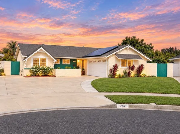 702 S Arapaho Dr, Santa Ana, CA 92704