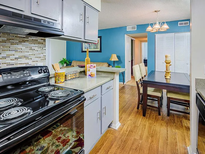 The Park Apartments — Photo 2