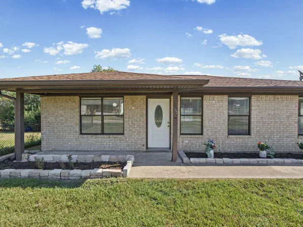 111 Terrace Dr, Pointblank, TX 77364