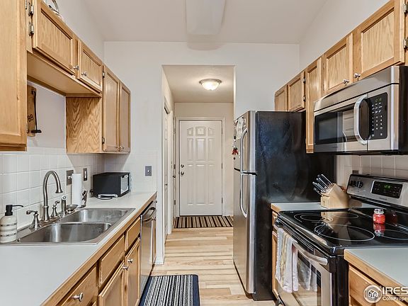 5th image of 2027 Terry St #3