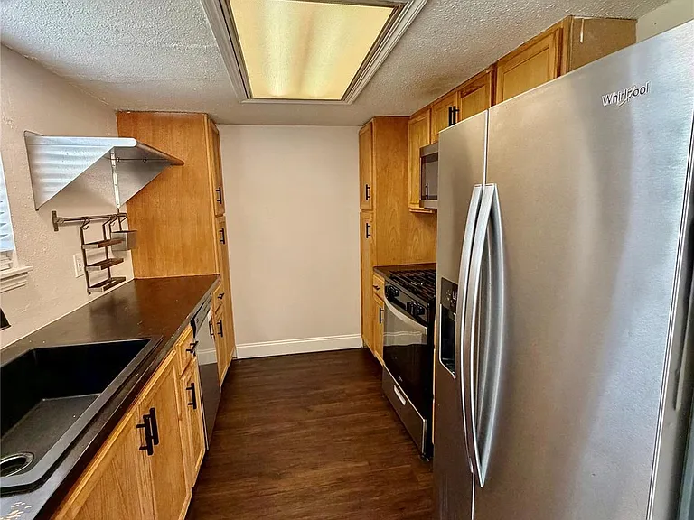 18210 Almonte Ln — Photo 12
