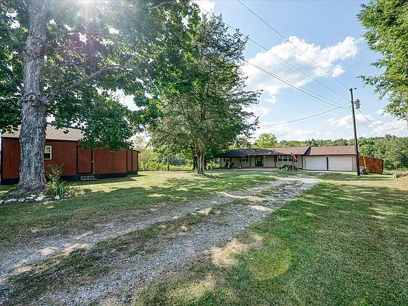2nd image of 493 Crockett Lake Dr