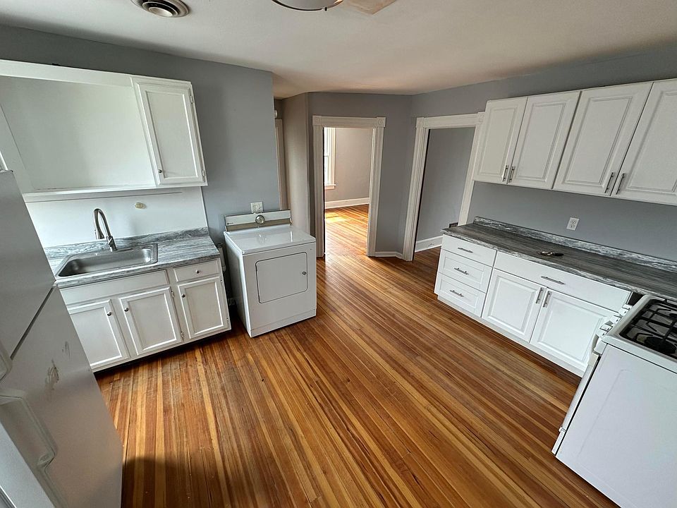 1st image of 517 Church St #3
