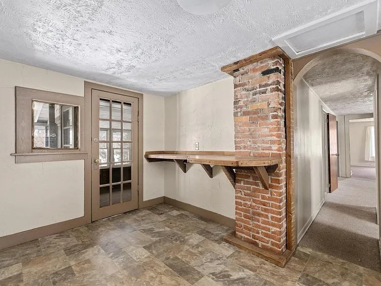 523 N Michigan Ave #2 — Photo 3