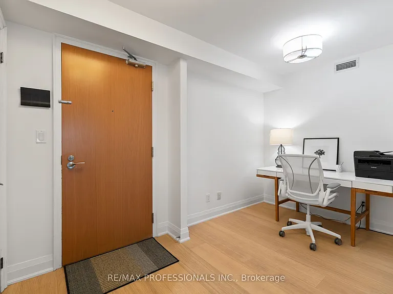 1 Bedford Rd #515 — Photo 9