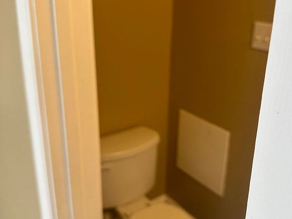 5th image of 7124 Barrington Ct