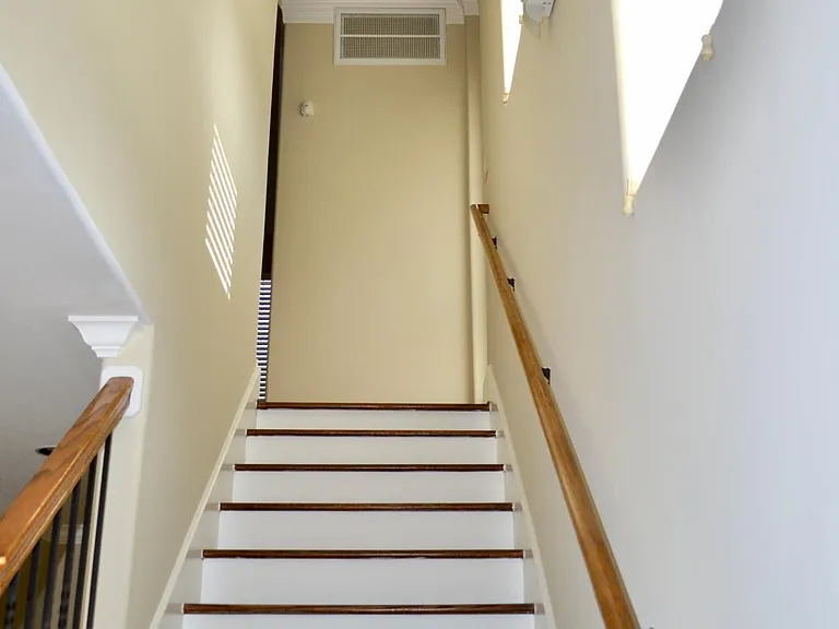 3127 Fairdale Oaks E — Photo 11