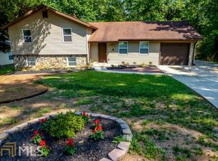 9 Laurel Dr, Newnan, GA 30265