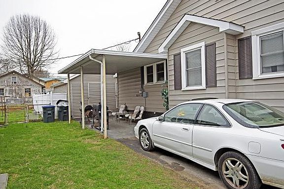 3rd image of 1137 Lomax St