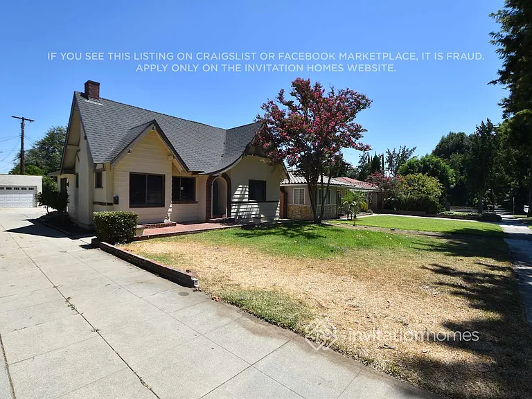 1446 N Euclid Ave — Photo 2