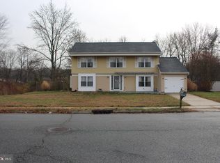 219 Meadow Dr, Mount Laurel, NJ 08054