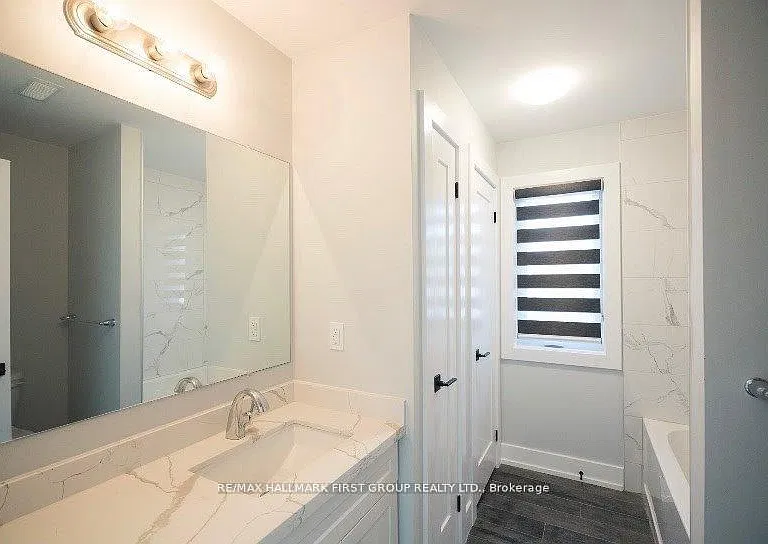 180 Prince St W #1 — Photo 4