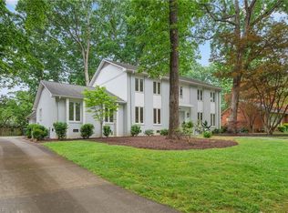 2905 Round Hill Rd, Greensboro, NC 27408