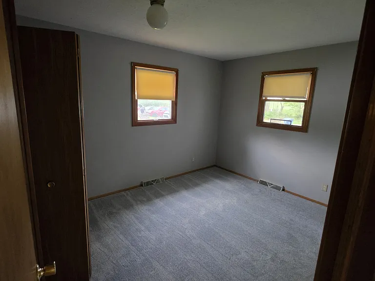 820 Wooster St — Photo 6