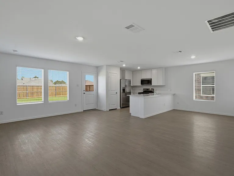 2536 Farrier Ln — Photo 2