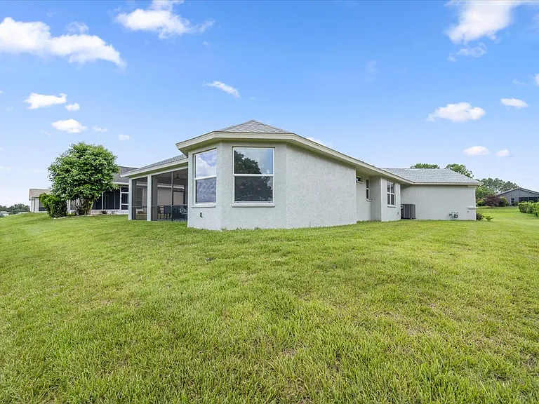 2443 N Andrea Point — Photo 32