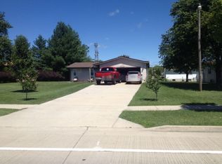 12415 Koepfli Ln, Highland, IL 62249