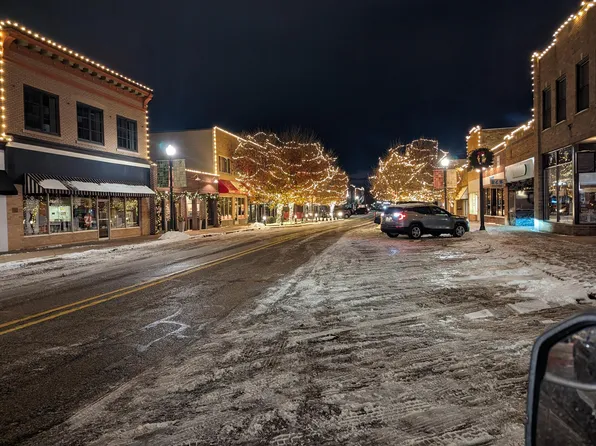 120 E Main Ave #203, Zeeland, MI 49464