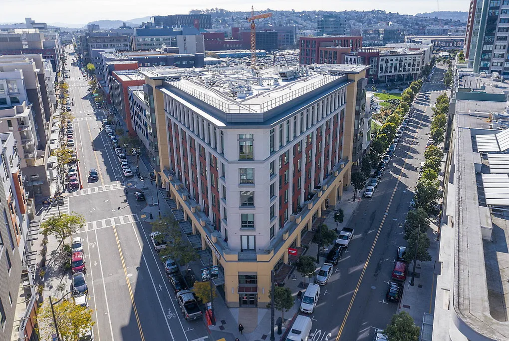 Building Photo - MB360