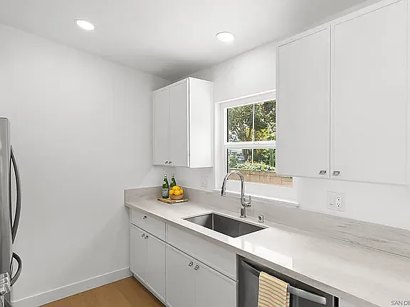 8851 Geraldine Ave — Photo 4