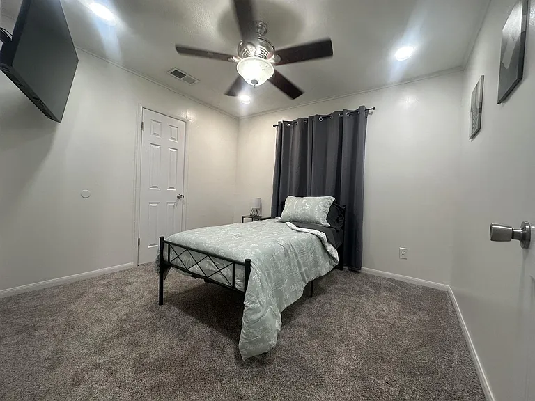 2385 Leonard Rd — Photo 18