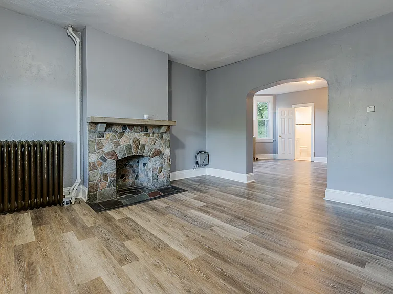 955 Berkshire Ave #1 — Photo 3