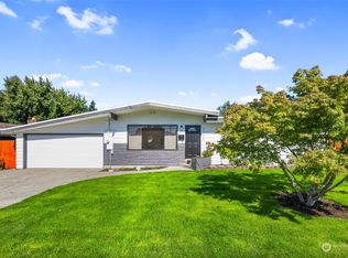 3032 NE 7th St, Renton, WA 98056