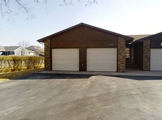 807 24th Ave SW, Minot, ND 58701