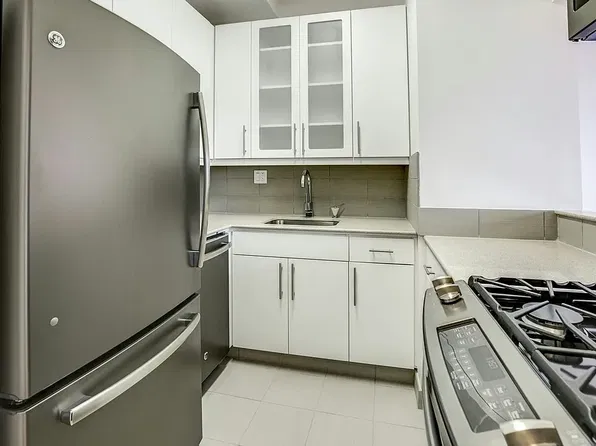520 2nd Ave, New York, NY