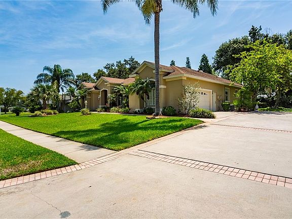 3rd image of 87 Wood Hall Dr