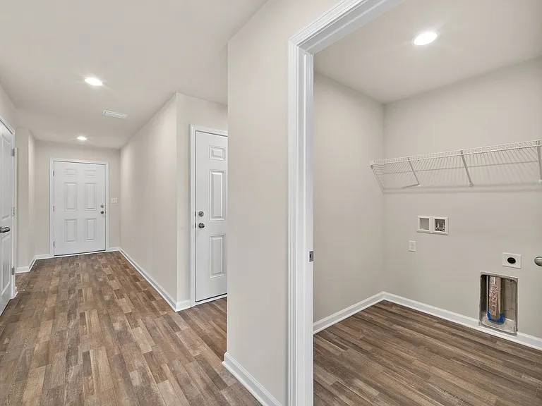 511 Whispering Creek Ave — Photo 14