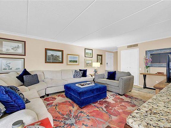 5th image of 220 W Cora Lee Dr #107