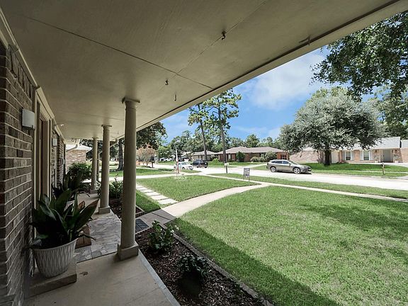 3rd image of 12415 Campos Dr