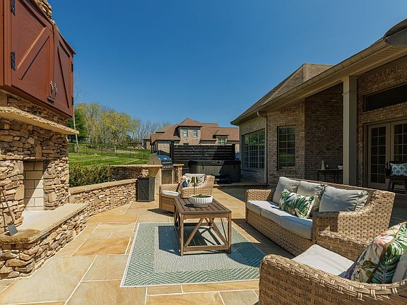 4th image of 1000 Morchella Private Way