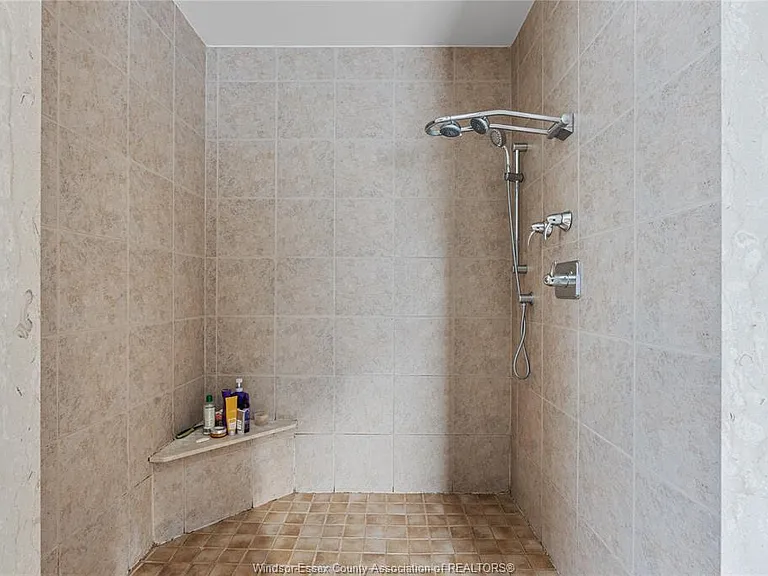 282 Rossini Blvd #UPPER — Photo 32