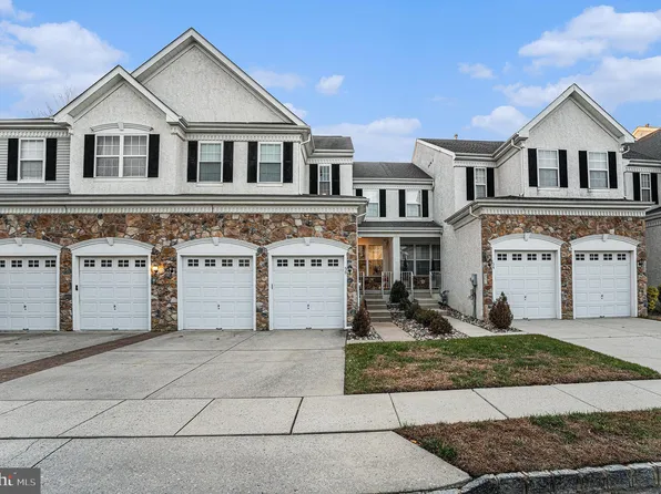 56 Weaver Dr, Marlton, NJ 08053