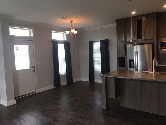 3rd image of 2637 Pier Dr
