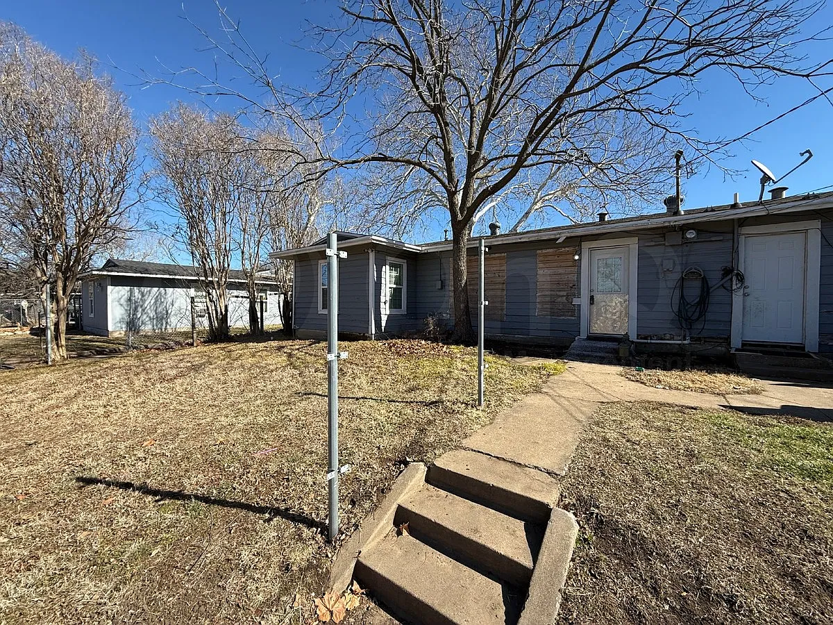 17 Macarthur Dr — Photo 3