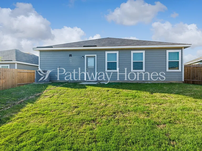 10805 Copper Hills Ln — Photo 17