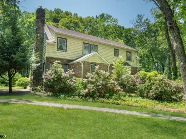 146 Pollard Rd, Mountain Lakes Boro, NJ 07046