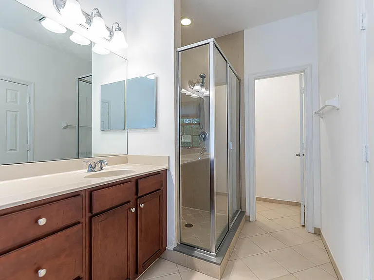 10283 Wellington Parc Dr — Photo 23
